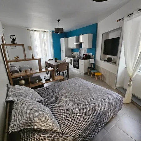 Sarl La Famille 1 Apartment